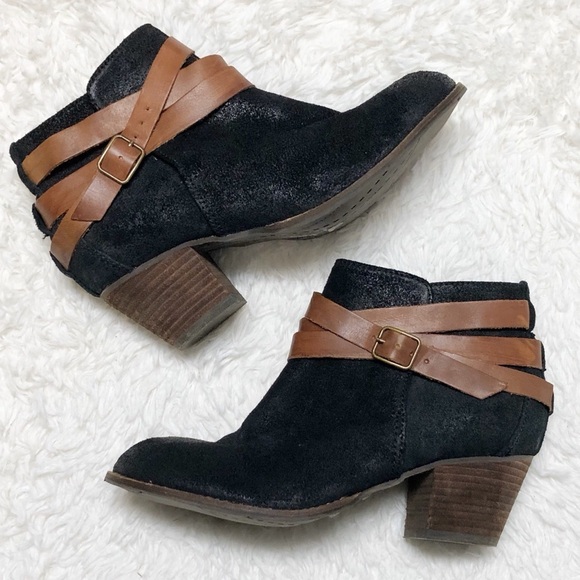 DV by Dolce Vita Java Black Suede Ankle Boot - Picture 2 of 8